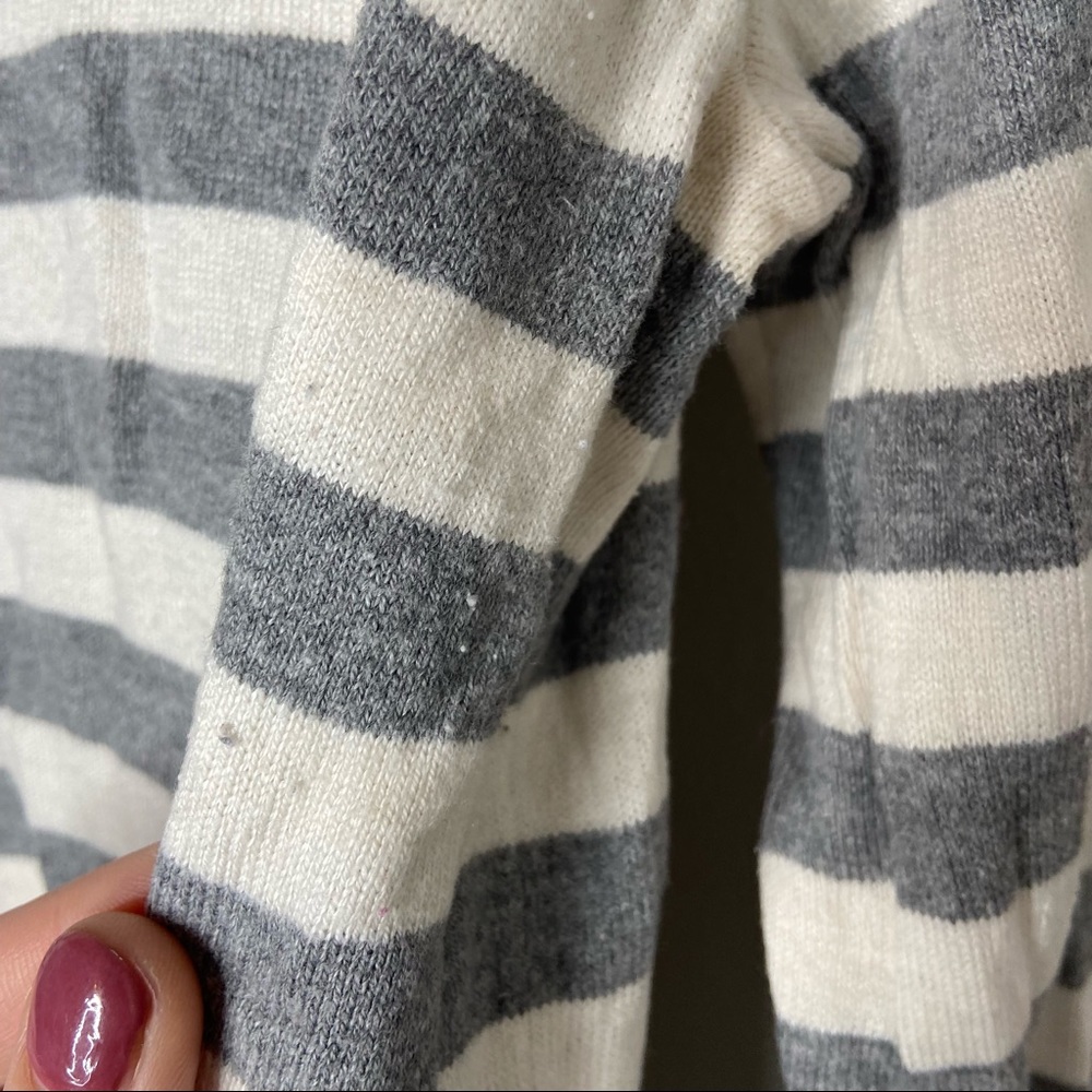 Banana Republic Gray Striped Elbow Patch Sweater Medium - Picture 4 of 10